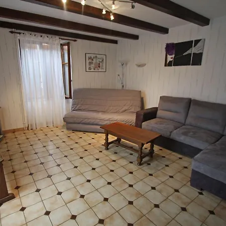 Maison Authentique Avec Cheminee, Grand Jardin, Activites Et Proche De Vittel - Fr-1-589-119 Nyaraló