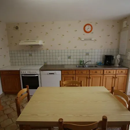 Nyaraló Maison Authentique Avec Cheminee, Grand Jardin, Activites Et Proche De Vittel - Fr-1-589-119 *