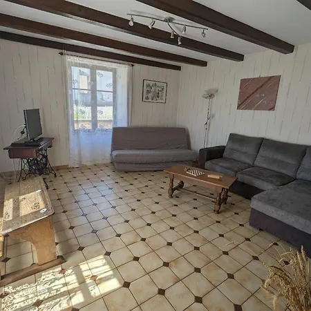 Maison Authentique Avec Cheminee, Grand Jardin, Activites Et Proche De Vittel - Fr-1-589-119 * Esley